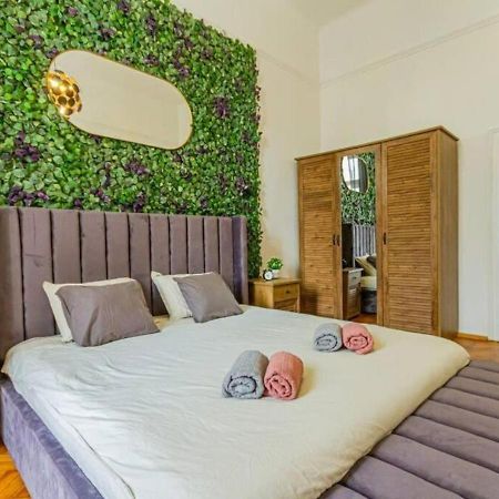 Luxury Apartment By The Famous Vaci Street Budapest Ngoại thất bức ảnh