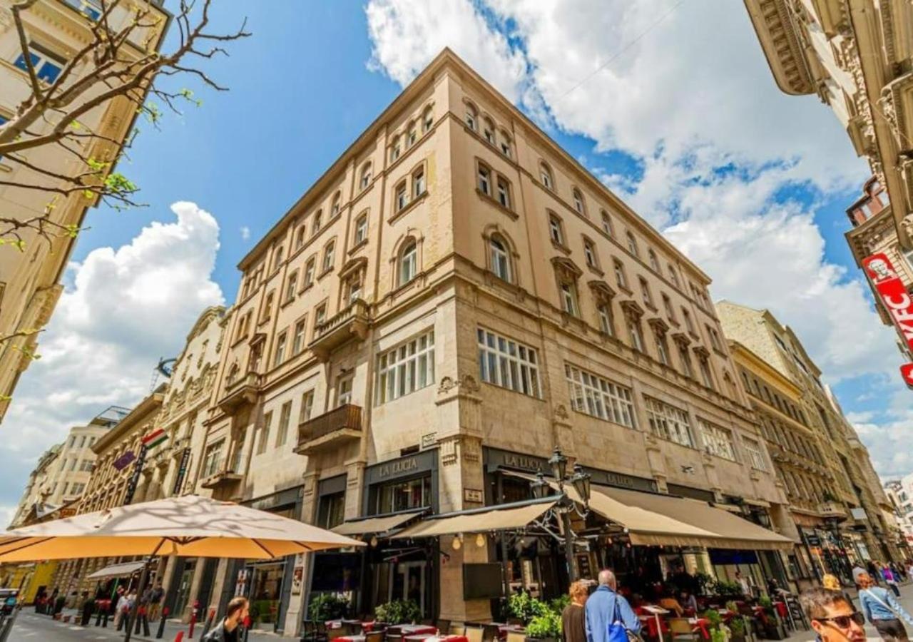 Luxury Apartment By The Famous Vaci Street Budapest Ngoại thất bức ảnh