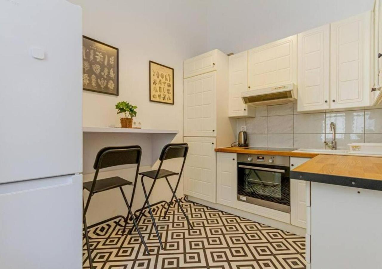 Luxury Apartment By The Famous Vaci Street Budapest Ngoại thất bức ảnh